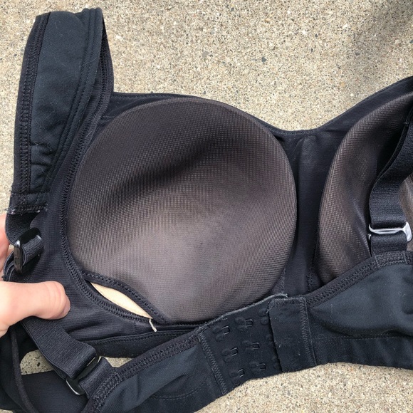 SOLD- Lululemon Ta Ta Tamer II Sports Bra 🖤 - Picture 5 of 5